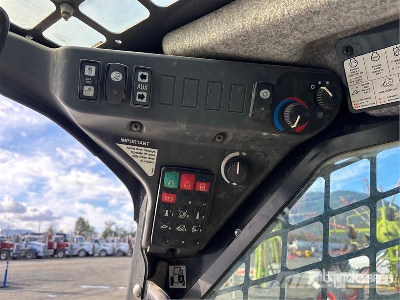 John Deere 331G Kompaktlastere