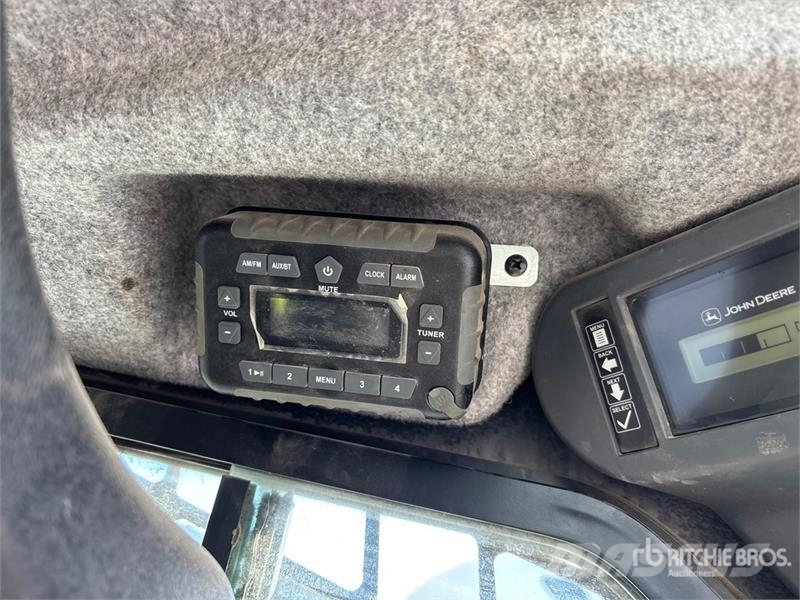 John Deere 331G Kompaktlastere