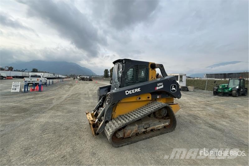 John Deere 331G Krautuvai su šoniniu pasukimu