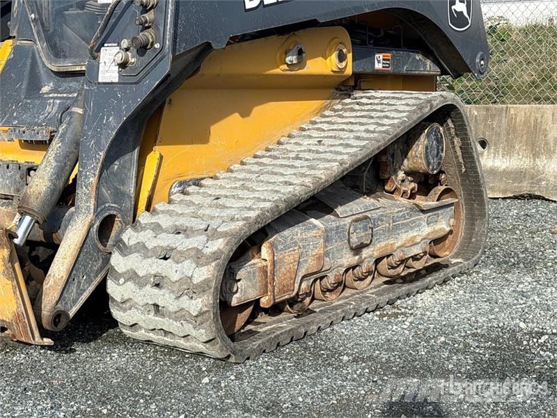 John Deere 331G Kompaktlastere