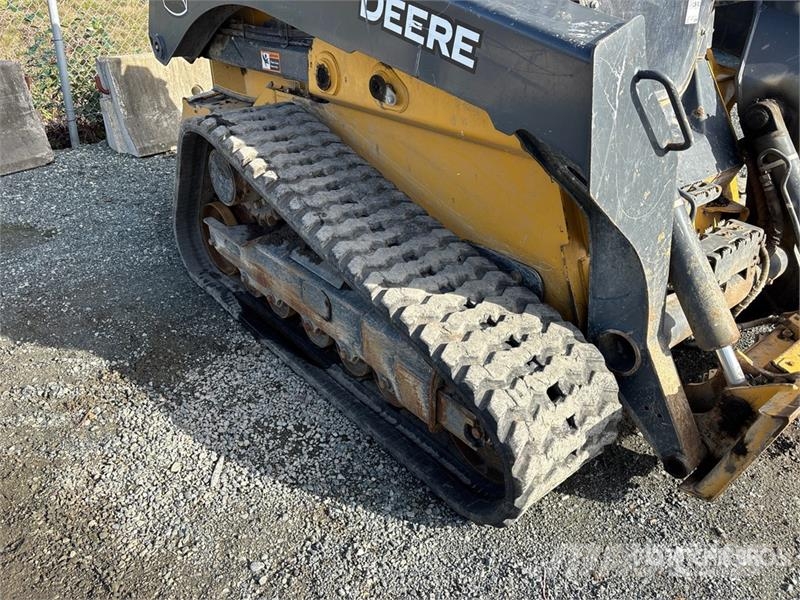 John Deere 331G Kompaktlastere