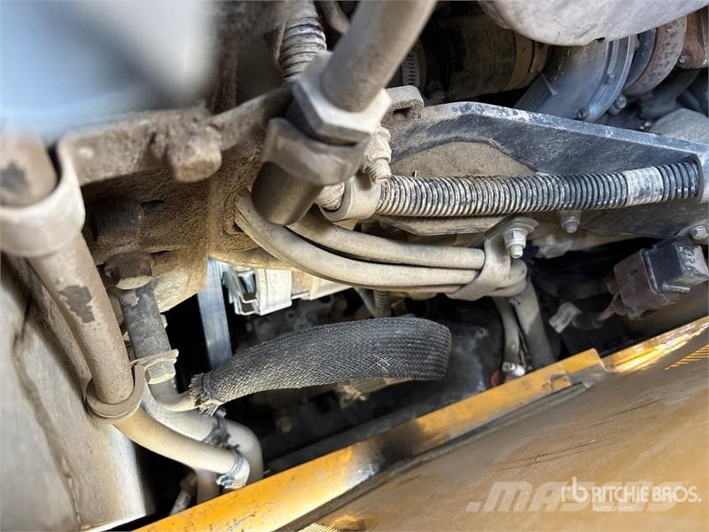 John Deere 331G Kompaktlastere