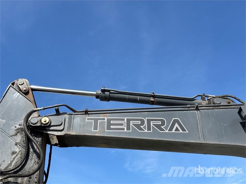 John Deere 345G LC Tracked Excavator Crawler excavators