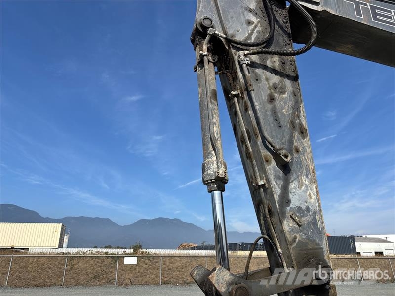 John Deere 345G LC Tracked Excavator Crawler excavators