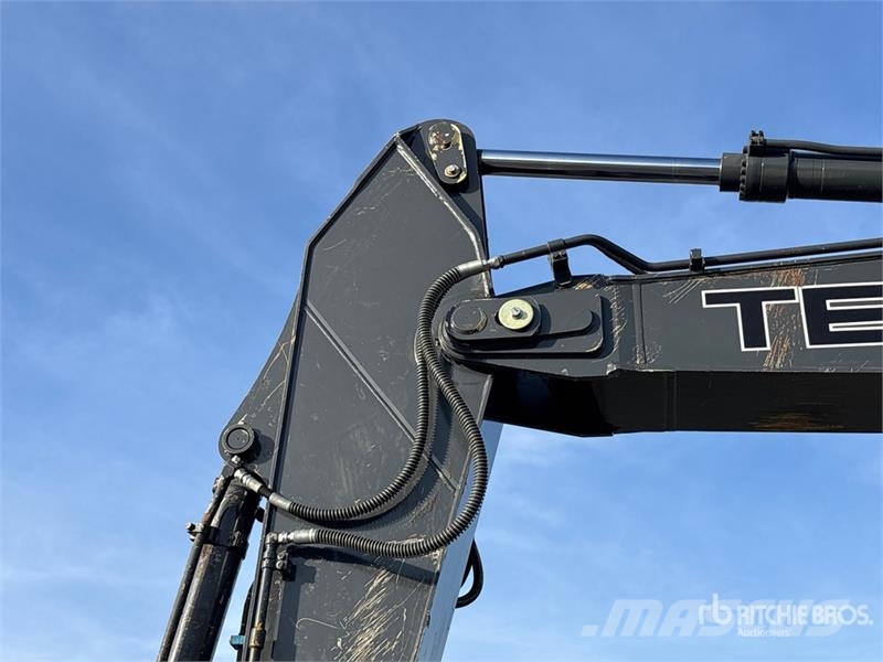 John Deere 345G LC Tracked Excavator Crawler excavators