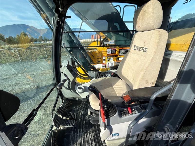 John Deere 345G LC Tracked Excavator Crawler excavators