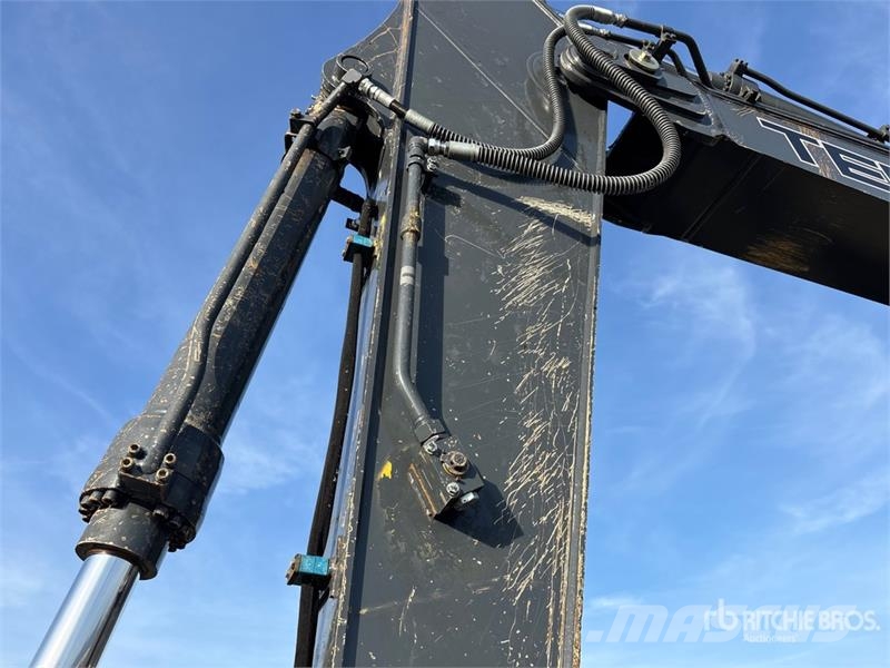 John Deere 345G LC Tracked Excavator Crawler excavators