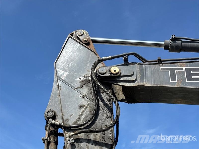 John Deere 345G LC Tracked Excavator Crawler excavators