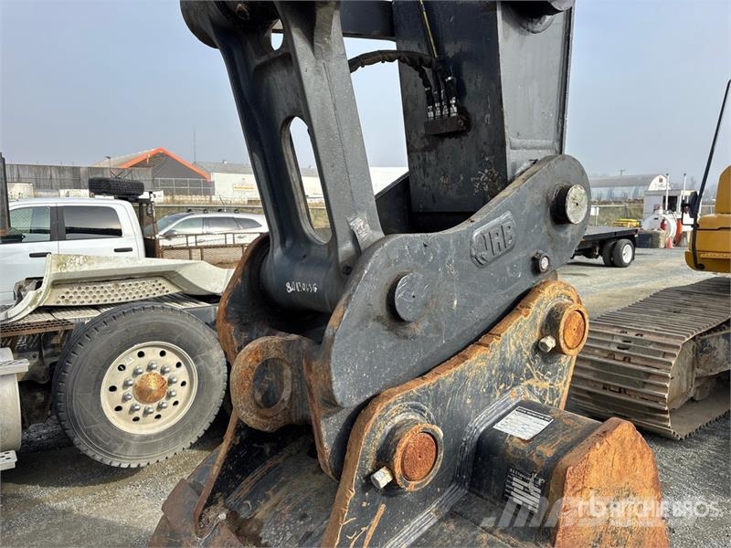John Deere 350GLC Tracked Excavator حفارات زحافة