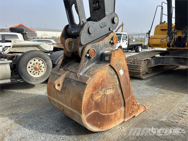 John Deere 350GLC Tracked Excavator حفارات زحافة
