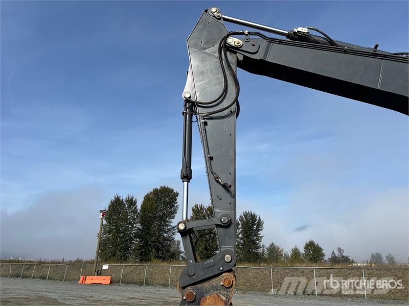 John Deere 350GLC Tracked Excavator حفارات زحافة
