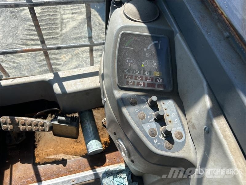 John Deere 370 Heel Boom Log Loader Lesní nakladače