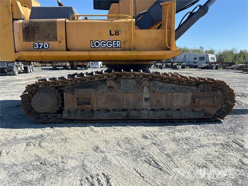 John Deere 370 Heel Boom Log Loader Lesní nakladače