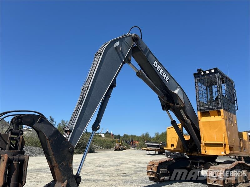 John Deere 370 Heel Boom Log Loader Lesní nakladače