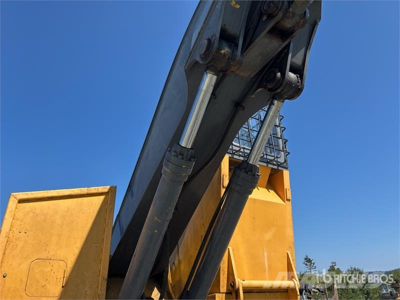 John Deere 370 Heel Boom Log Loader Lesní nakladače