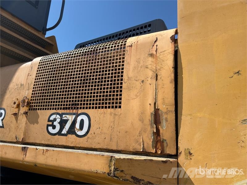 John Deere 370 Heel Boom Log Loader Lesní nakladače