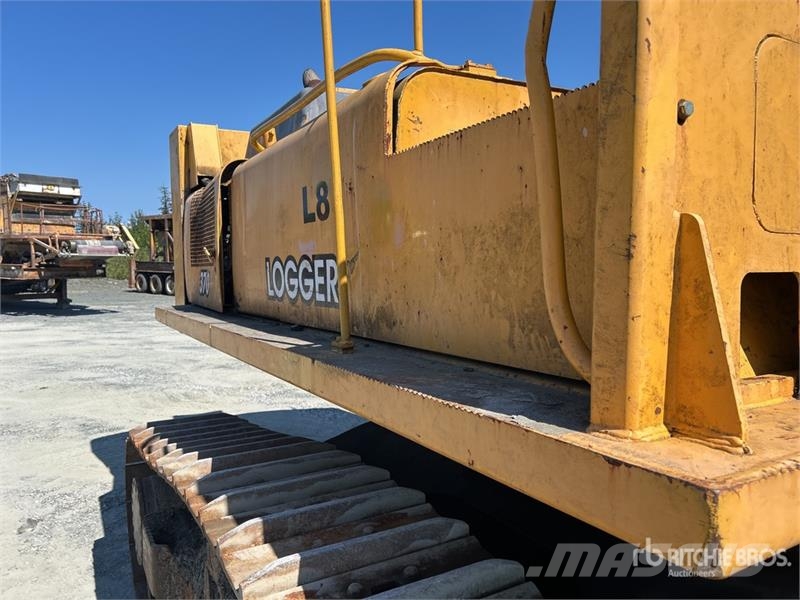 John Deere 370 Heel Boom Log Loader Lesní nakladače