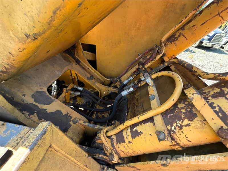 John Deere 450LC Heel Boom Log Loader Lesní nakladače
