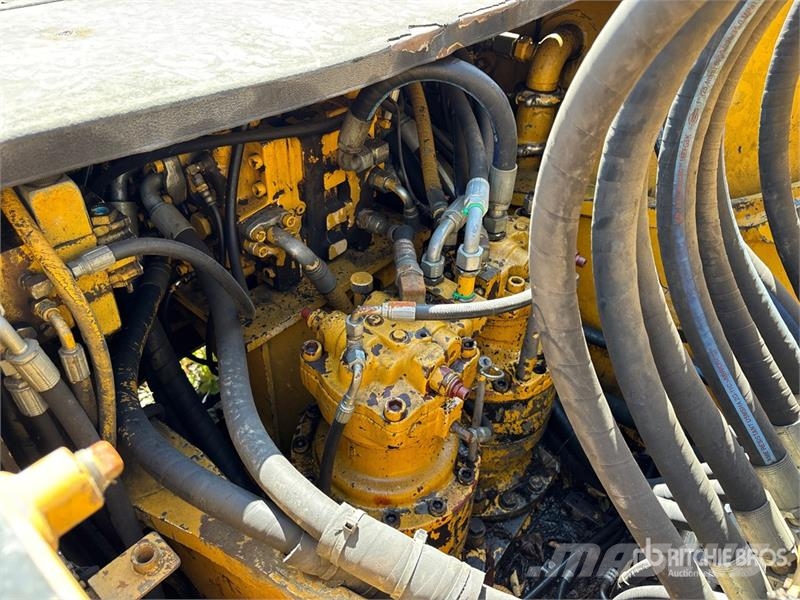 John Deere 450LC Heel Boom Log Loader Lesní nakladače