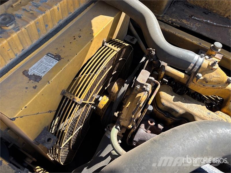 John Deere 450LC Heel Boom Log Loader Lesní nakladače