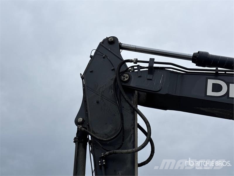 John Deere 470 Tracked Excavator 履带挖掘机