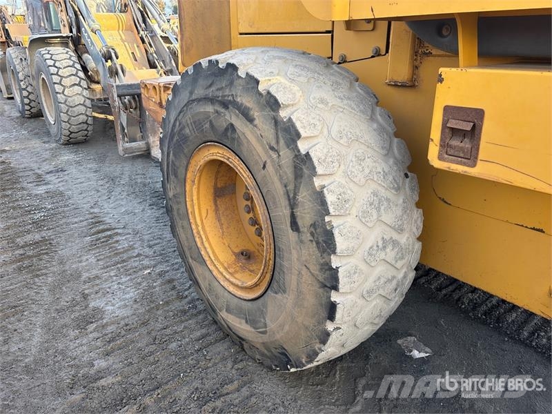 John Deere 544J Wheel Loader Iekrāvēji uz riteņiem