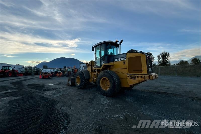 John Deere 544J Wheel Loader Iekrāvēji uz riteņiem