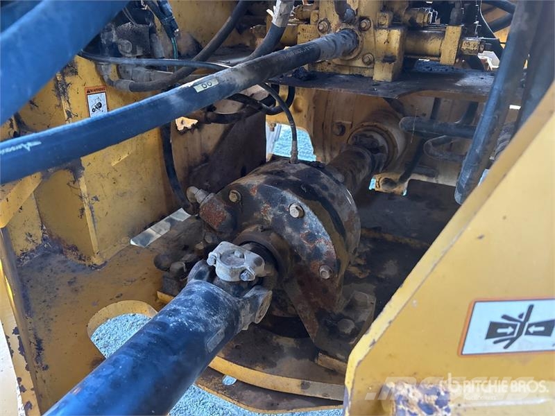 John Deere 544J Wheel Loader Iekrāvēji uz riteņiem