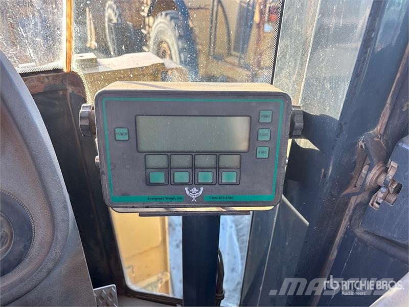 John Deere 544J Wheel Loader Iekrāvēji uz riteņiem