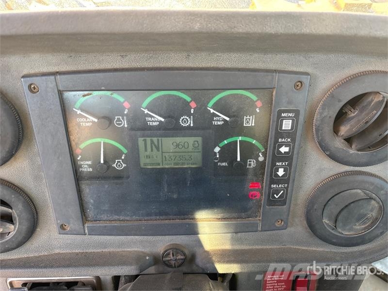 John Deere 544J Wheel Loader Iekrāvēji uz riteņiem