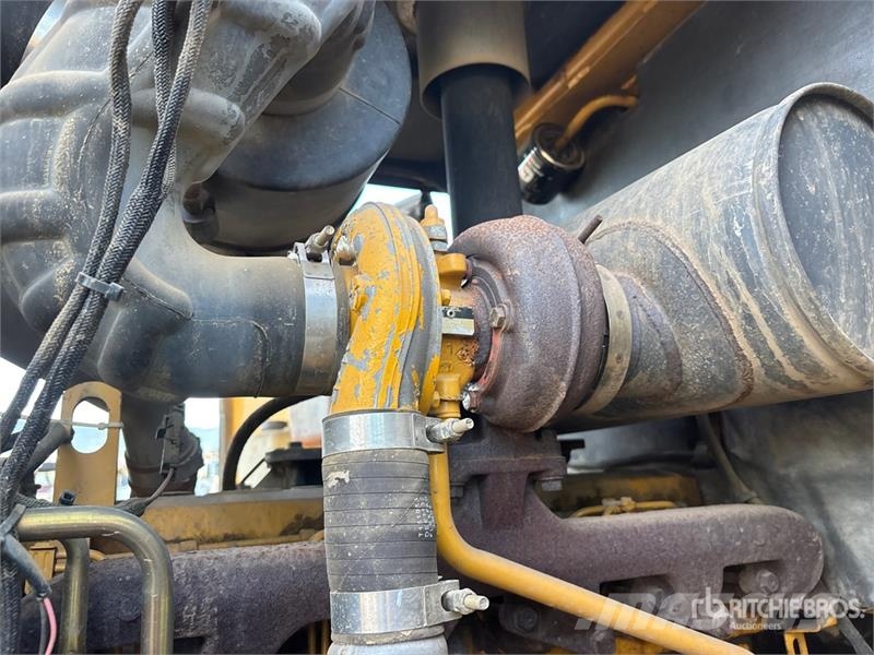 John Deere 544J Wheel Loader Iekrāvēji uz riteņiem