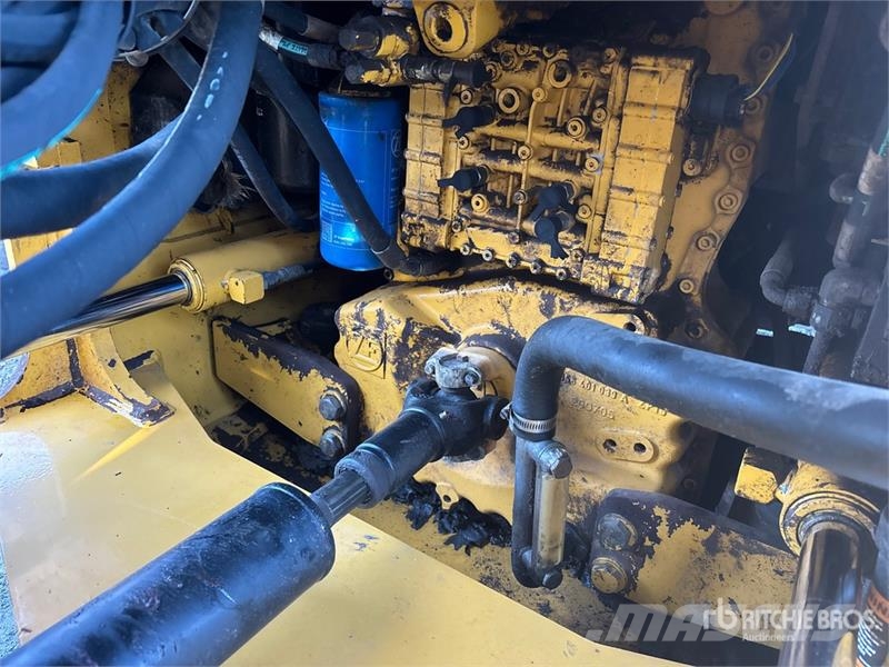 John Deere 544J Wheel Loader Iekrāvēji uz riteņiem