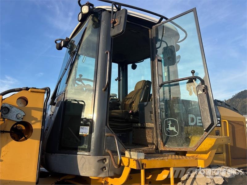John Deere 544J Wheel Loader Iekrāvēji uz riteņiem