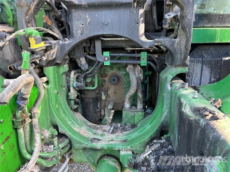 John Deere 6120 4WD Tractor (Inoperable) Traktorer