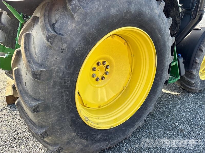 John Deere 6120 4WD Tractor (Inoperable) Traktorer
