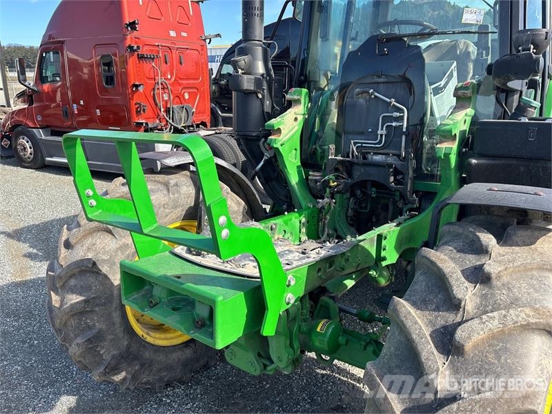 John Deere 6120 4WD Tractor (Inoperable) Traktorer