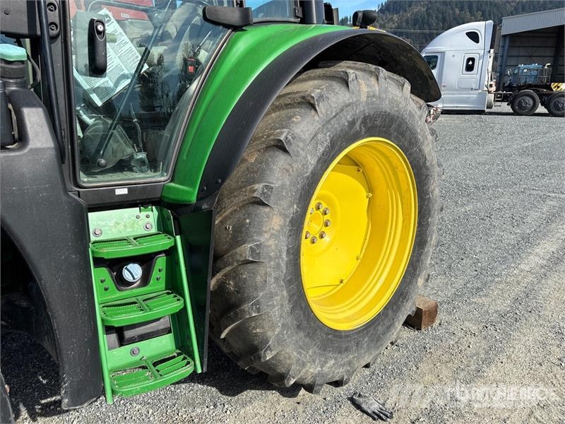 John Deere 6120 4WD Tractor (Inoperable) Traktorer