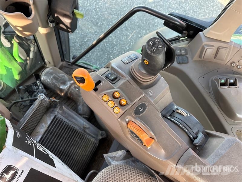 John Deere 6120 4WD Tractor (Inoperable) Traktorer