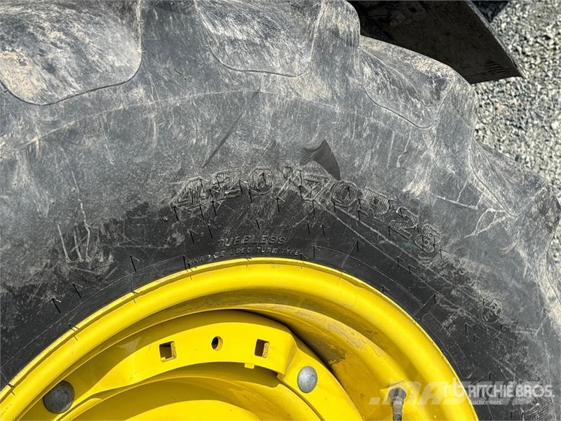 John Deere 6120 4WD Tractor (Inoperable) Traktorer