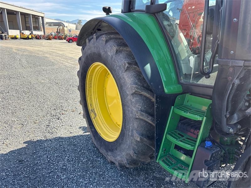 John Deere 6120 4WD Tractor (Inoperable) Traktorer