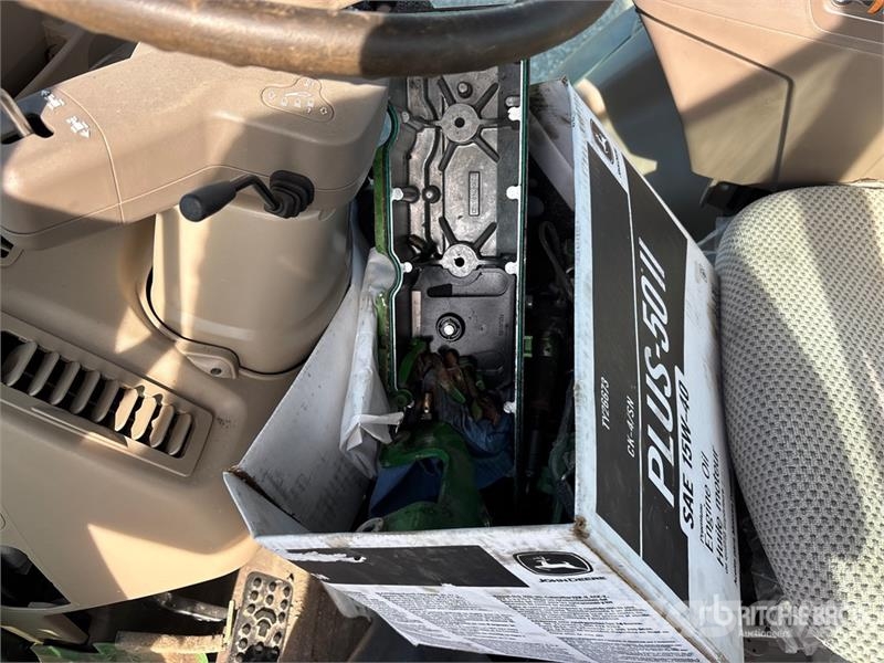 John Deere 6120 4WD Tractor (Inoperable) Traktorer