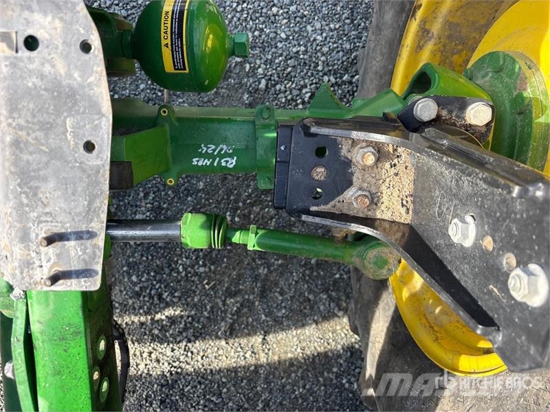 John Deere 6120 4WD Tractor (Inoperable) Traktorer