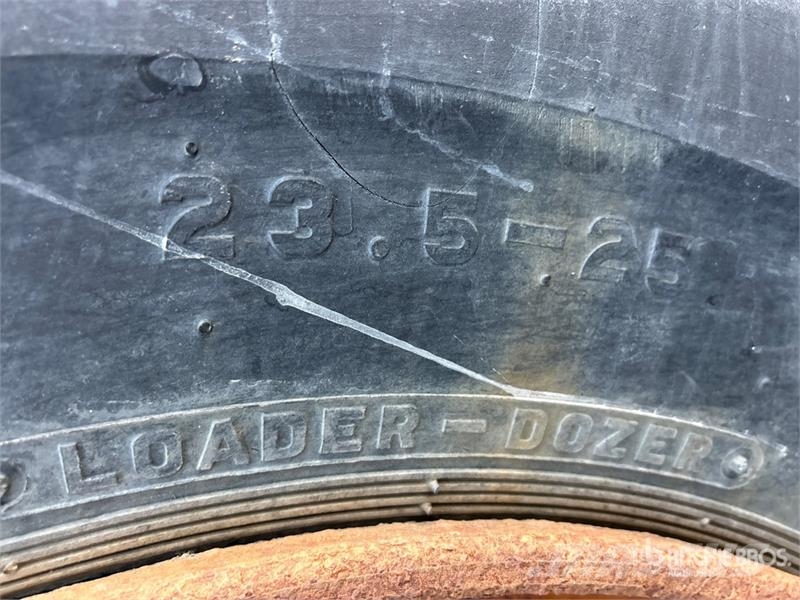 John Deere 644E Kolesni nakladalci