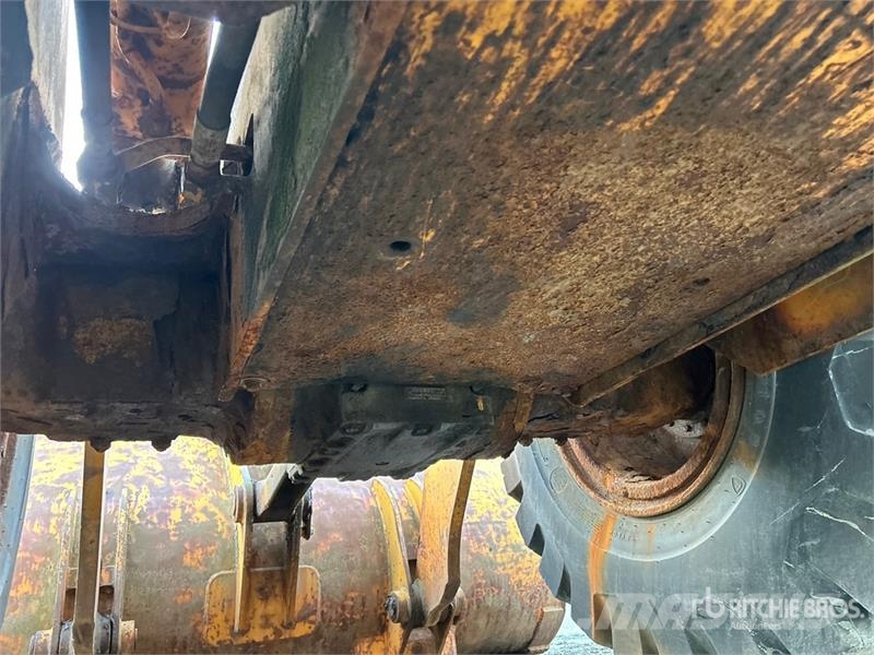 John Deere 644E Kolesni nakladalci