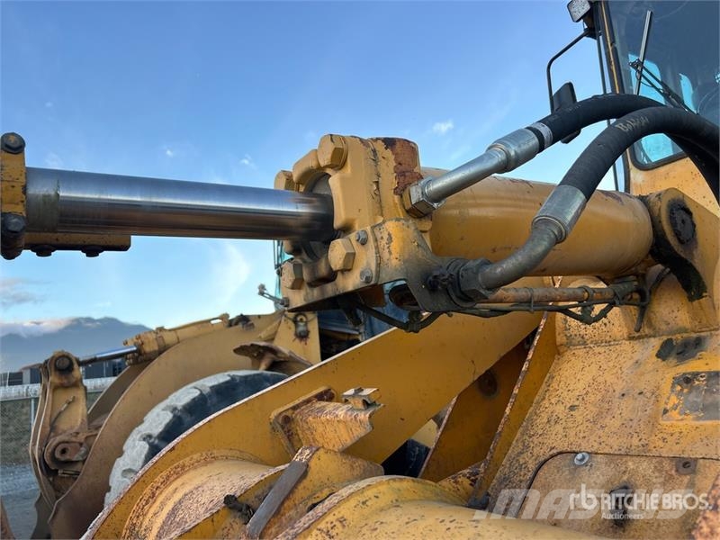 John Deere 644E Kolesni nakladalci