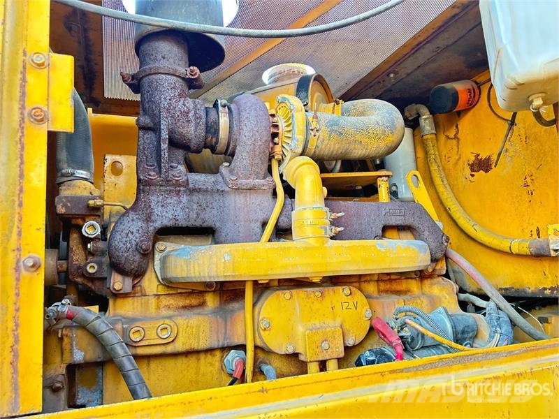 John Deere 644E Kolesni nakladalci