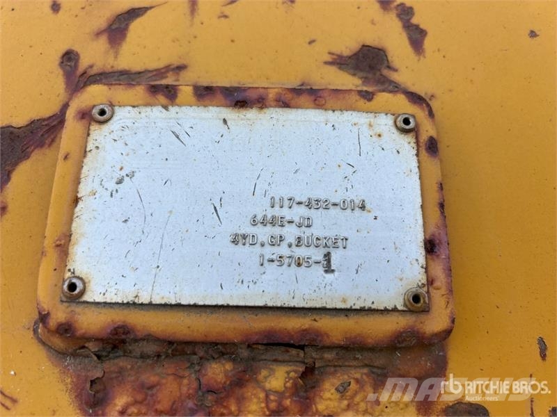 John Deere 644E Kolesni nakladalci