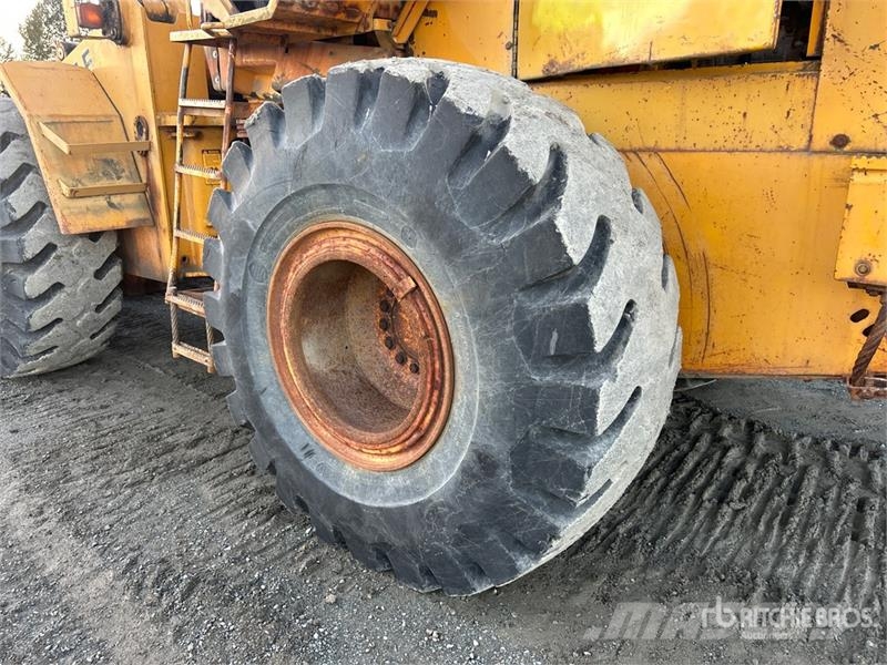 John Deere 644E Kolesni nakladalci