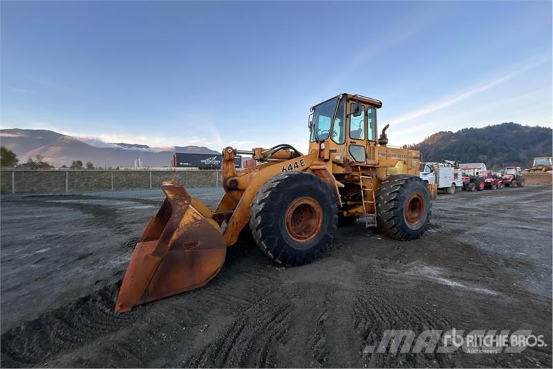 John Deere 644E Kolesni nakladalci