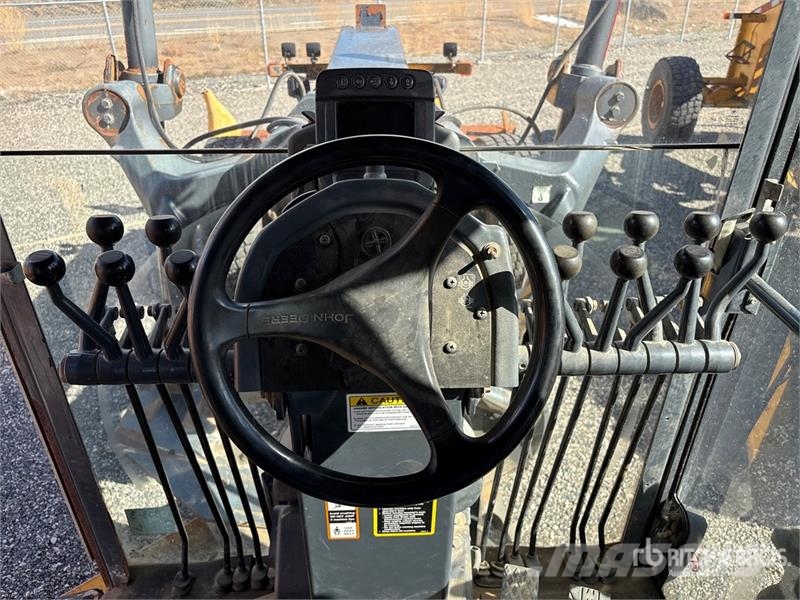 John Deere 770G Motor Grader Tiehöylät